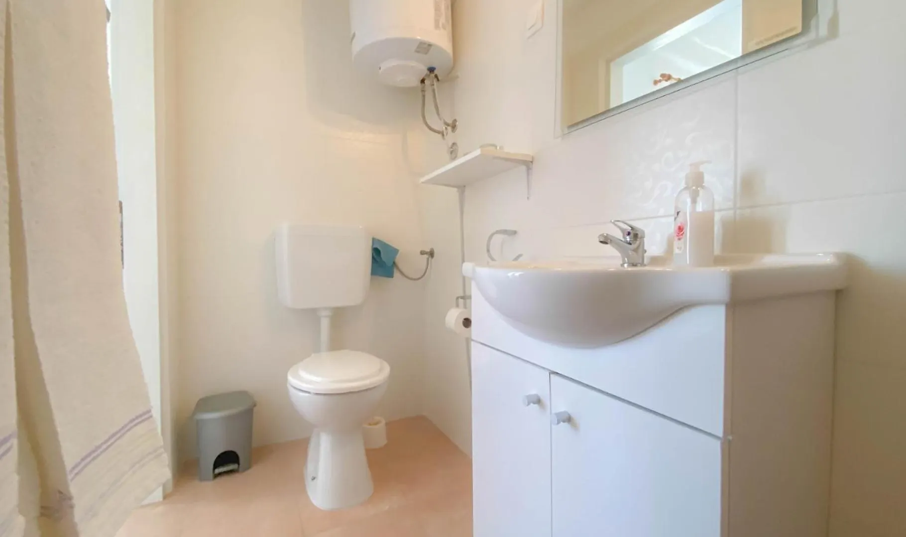 Demark Room 1 Novigrad Istria